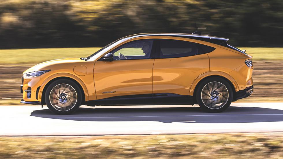 Πώς καταφέρνει η Ford Mustang Mach-Ε να προσφέρει 600 χλμ. αυτονομία; 